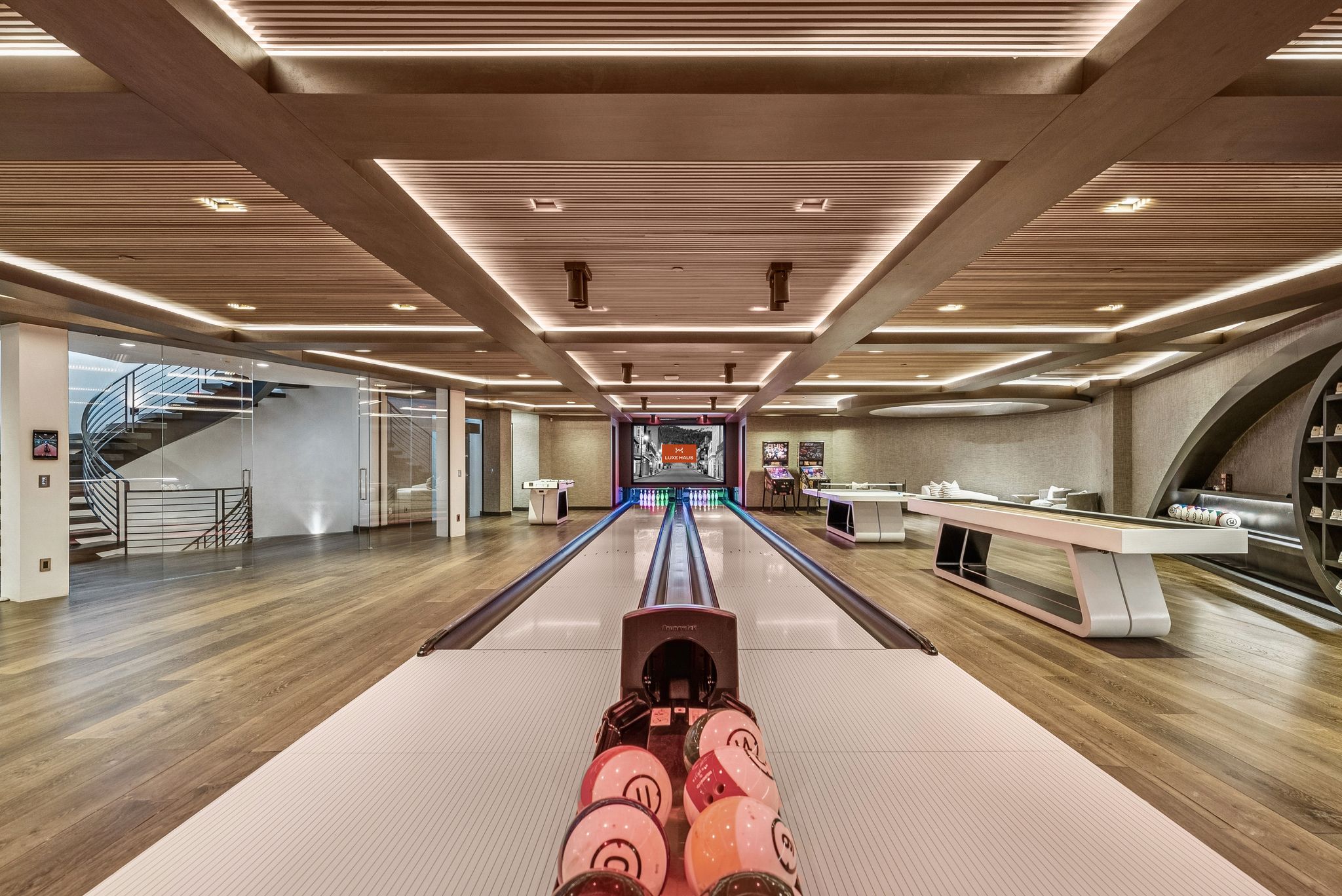 Mountainhead at Deer Valley_117 Two lane bowling alley at Mountainhead