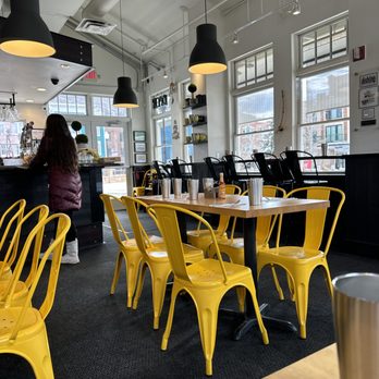 The Bridge Cafe & Grill