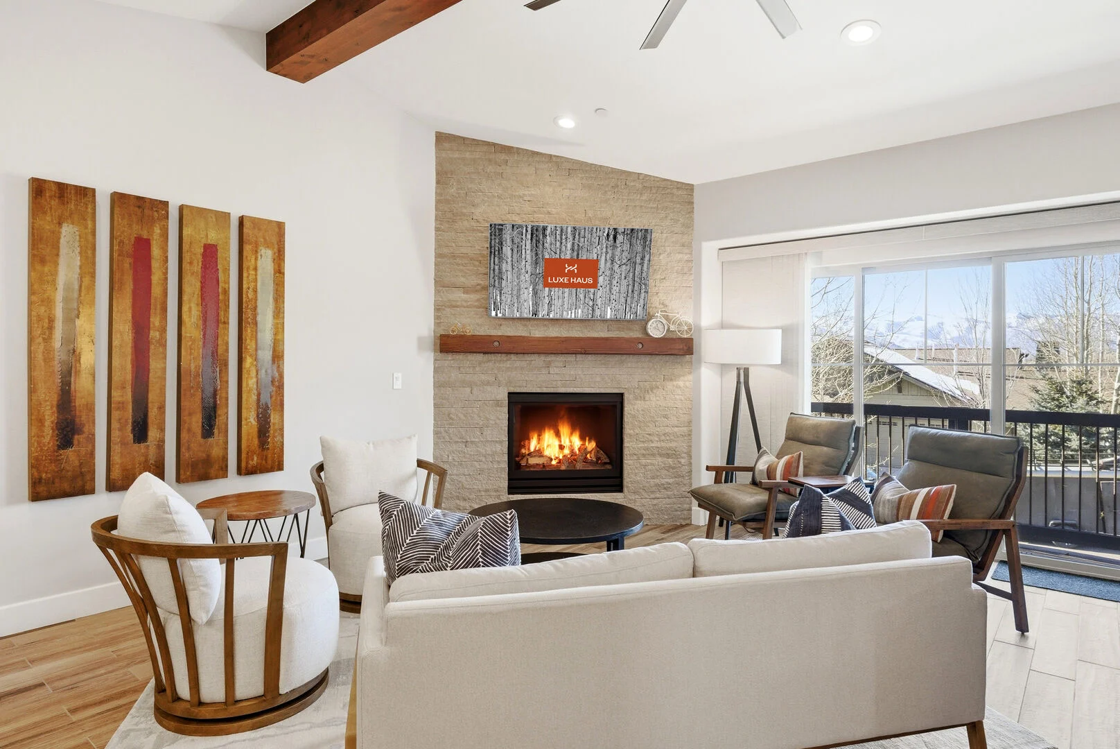 the comfortable and well appointed living area of snowline at black rock ridge