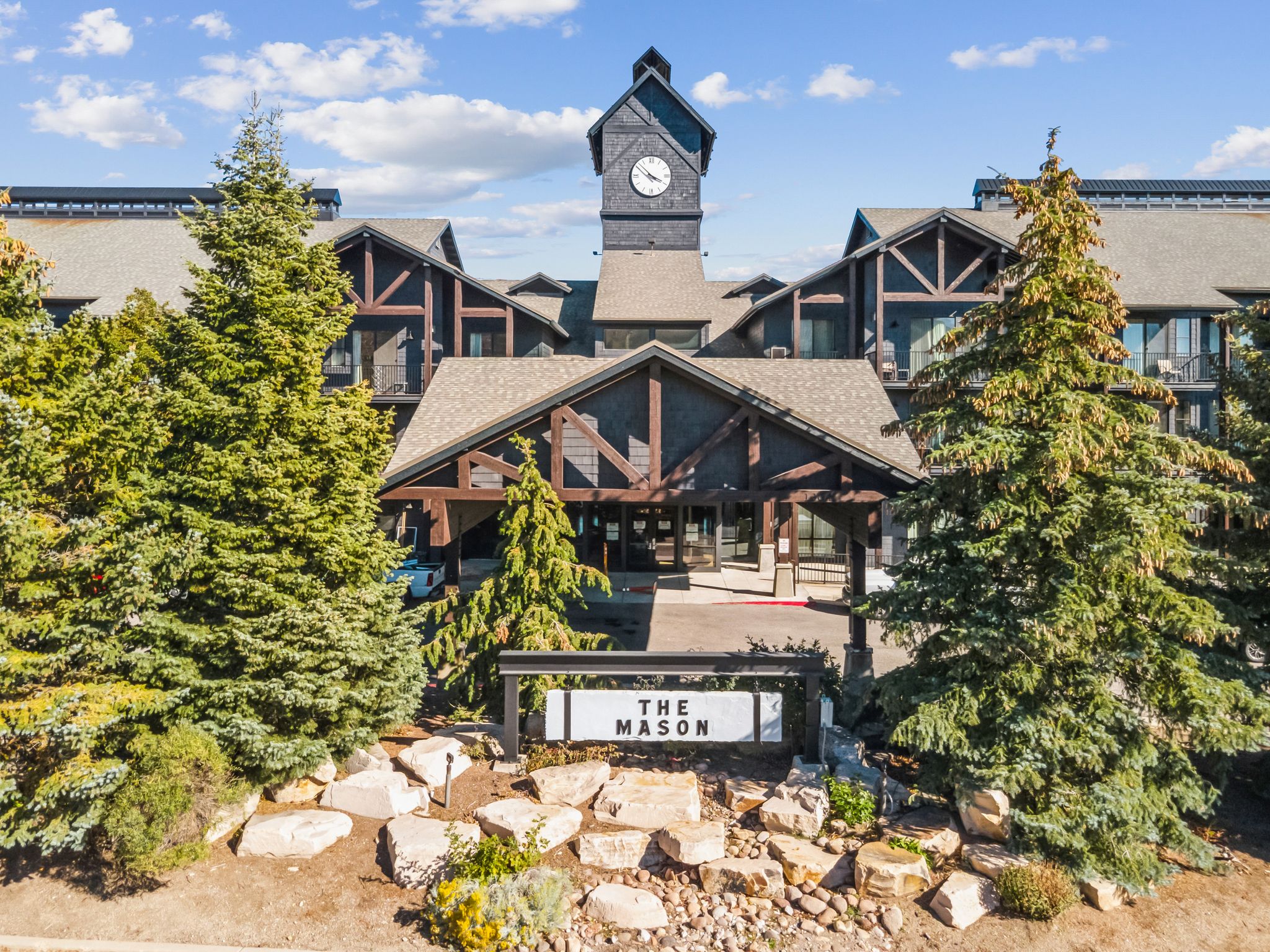the entrance of The Mason in Deer Valley East